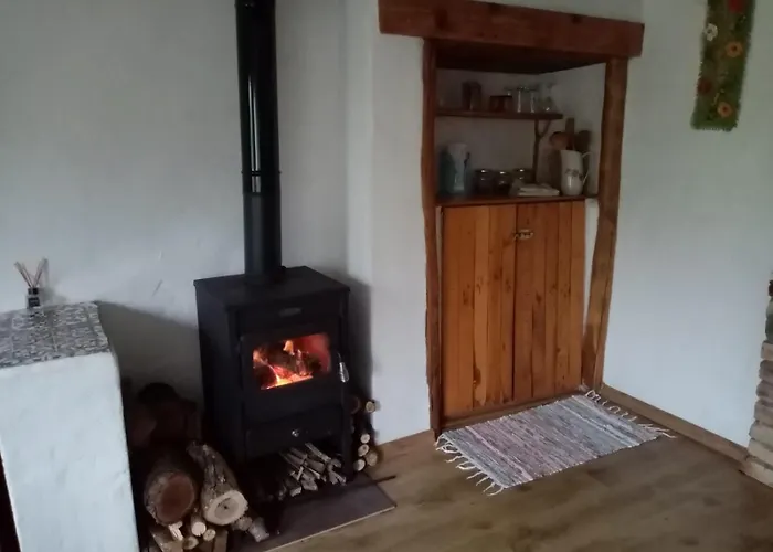 Apartment Rustic Village Retreat *