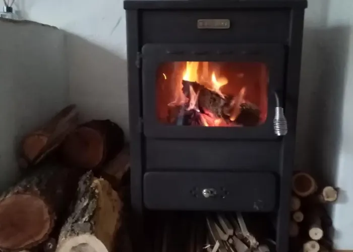 Apartment Rustic Village Retreat